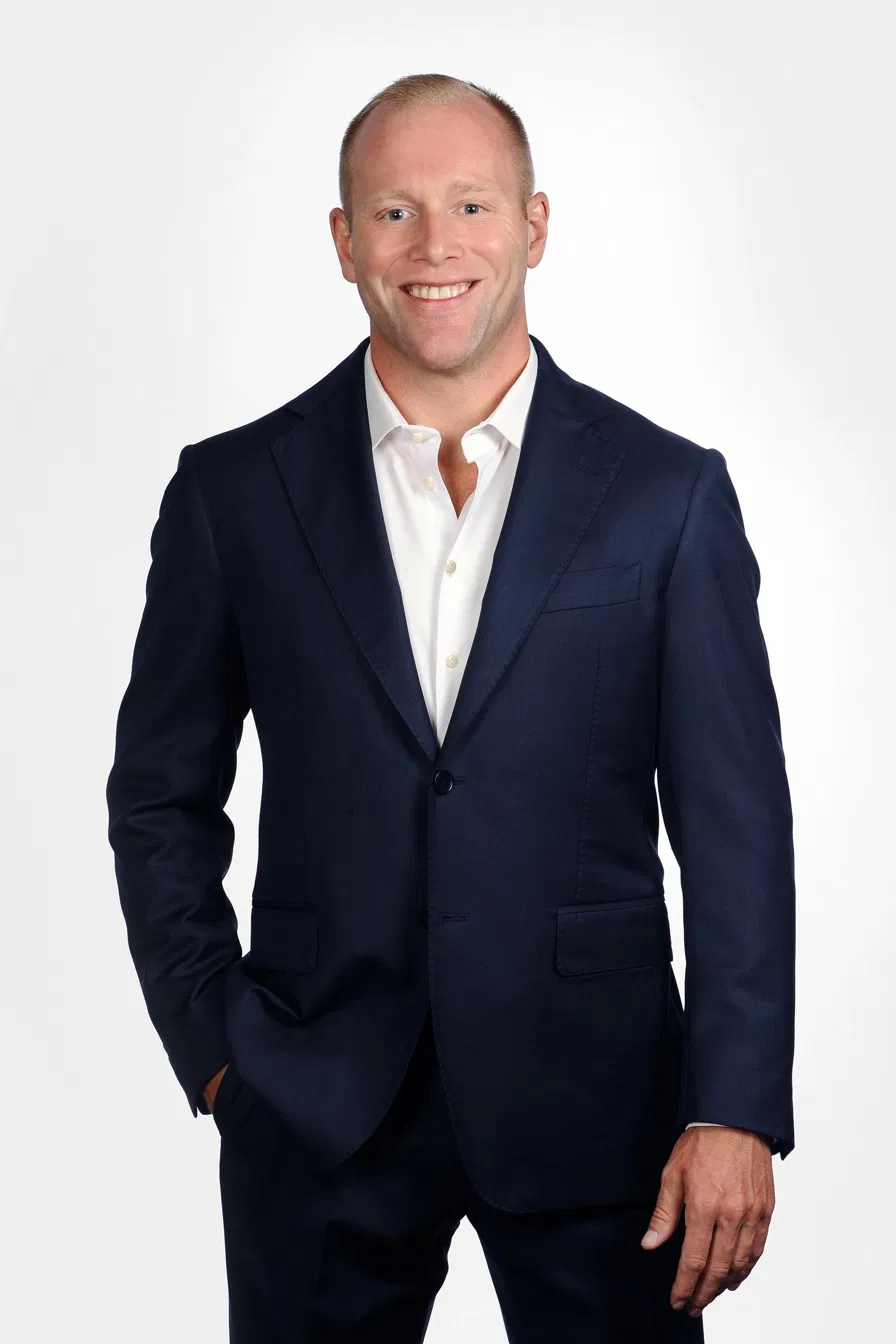 Niklas Lindahl, fractional CEO, headshot